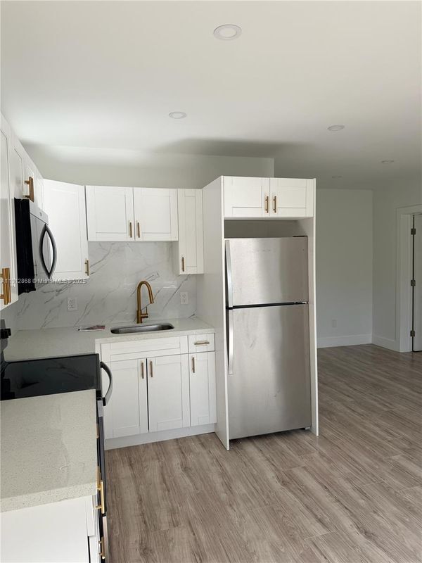 1936 Normandy Dr in Miami Beach, FL - Foto de edificio - Building Photo