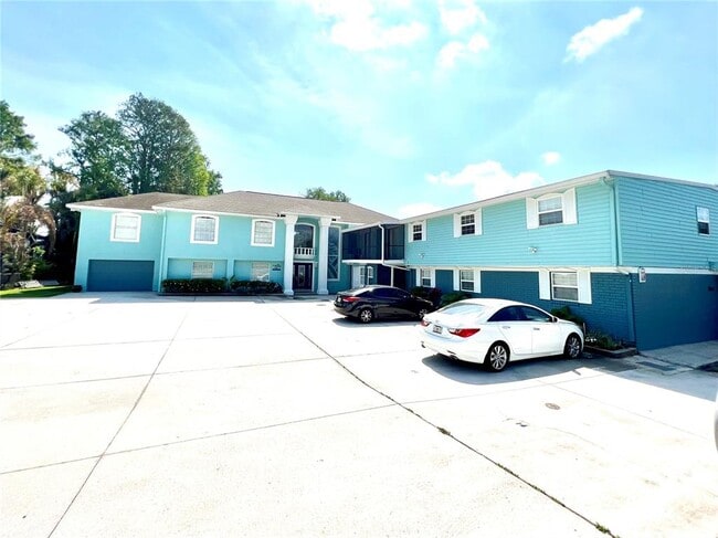 property at 2802 W Lake Eloise Dr