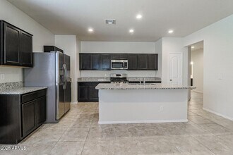 31024 W Weldon Ave in Buckeye, AZ - Building Photo - Building Photo