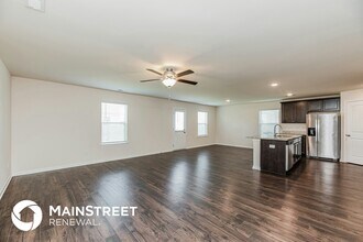 132 Westcott St in La Vergne, TN - Foto de edificio - Building Photo