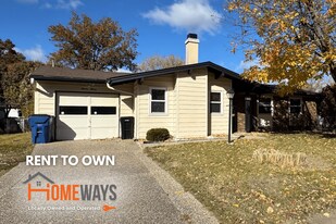 1615 Central Pkwy in Florissant, MO - Building Photo