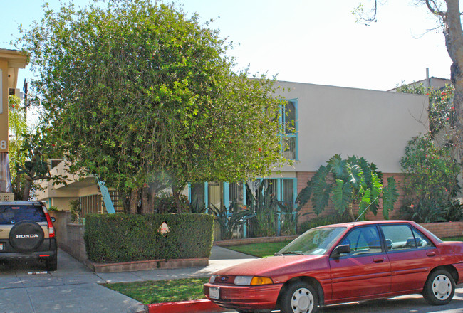 442 S Oakhurst Dr in Beverly Hills, CA - Building Photo - Building Photo