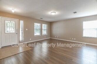 3913 Whisper Ridge in Schertz, TX - Building Photo - Building Photo