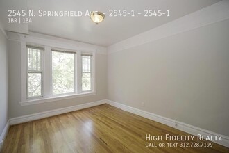 2545 N Springfield Ave in Chicago, IL - Building Photo - Building Photo