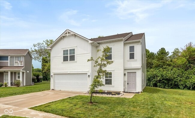 property at 1338 Delacorte Cir