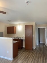 810 S Taylor St in El Dorado, KS - Building Photo - Building Photo