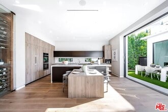 723 Orlando Ave in West Hollywood, CA - Building Photo - Building Photo