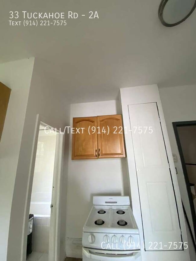 33 Tuckahoe Rd in Yonkers, NY - Foto de edificio - Building Photo