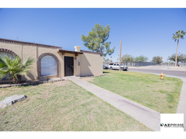 property at 388 N Comanche Dr
