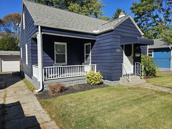 property at 1740 Fairmount Pky