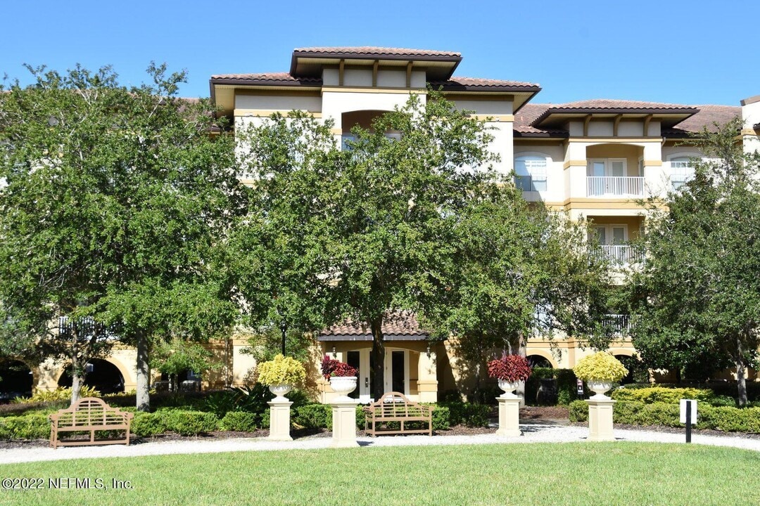 4300 S Beach Pkwy in Jacksonville Beach, FL - Building Photo