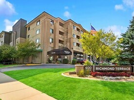 400 N Richmond St in Appleton, WI - Building Photo