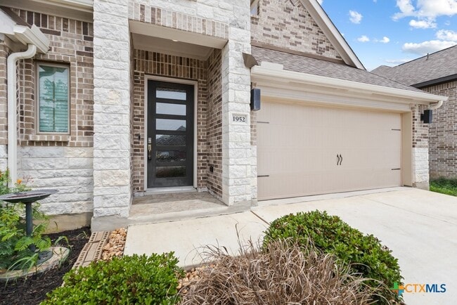 property at 1952 Highland