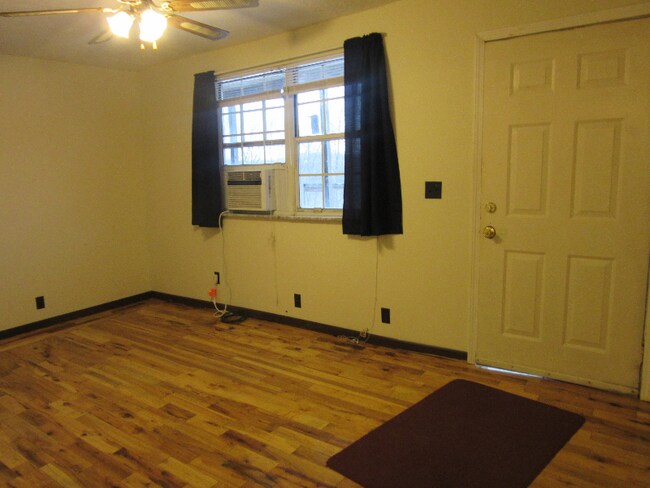 13 Circle Dr in Huntington, WV - Building Photo - Building Photo