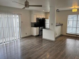 2800 Douglas Ave in Dallas, TX - Building Photo