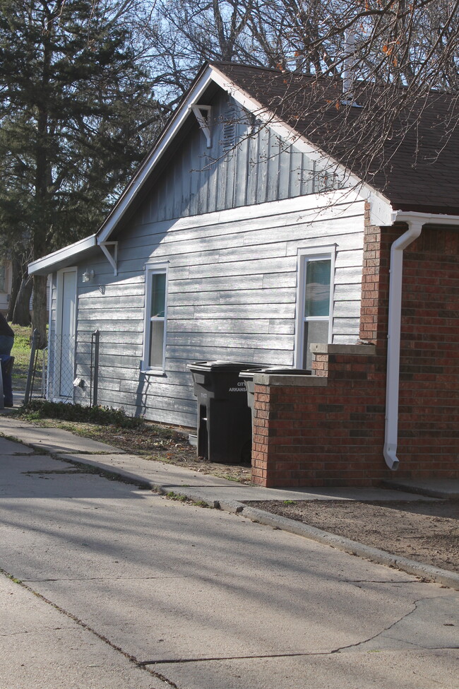 1615 N 6th St in Arkansas City, KS - Building Photo - Building Photo