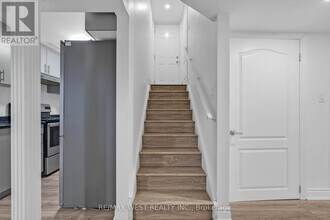 25 Faders Dr in Brampton, ON - Building Photo - Building Photo