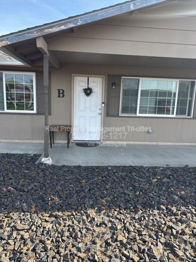 property at 218 S McKinley Pl