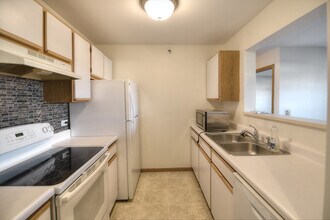 410 Cunat Blvd in Richmond, IL - Building Photo - Building Photo