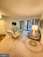 1420 Locust St in Philadelphia, PA - Building Photo - Building Photo