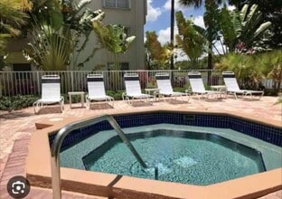 7785 SW 86th St, Unit Apr 1/1.5 in Kings Creek South in Miami, FL - Building Photo - Building Photo