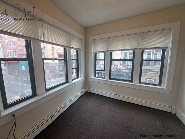 98 Salem St, Unit 4