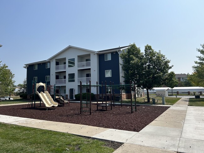 Windsor Pointe in Ames, IA - Foto de edificio - Building Photo