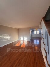 227 Pine St in Glenolden, PA - Building Photo - Building Photo