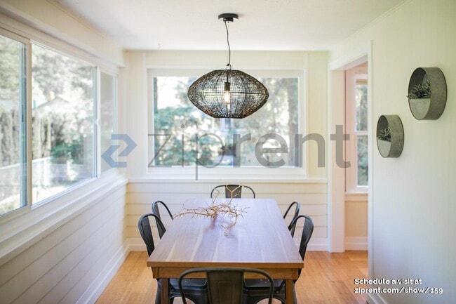 10590 River Dr in Forestville, CA - Building Photo - Building Photo