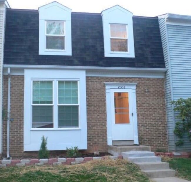 property at 10306 Mockingbird Pond Ct
