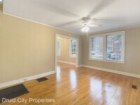 2011 13th St photo'