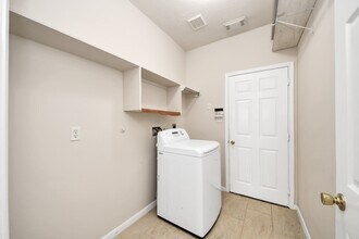 11451 Ashford Willow in Sugar Land, TX - Building Photo - Building Photo