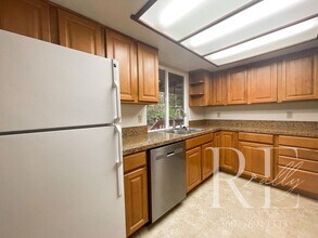 9194 Shadowcrest Ln NW in Bremerton, WA - Building Photo - Building Photo