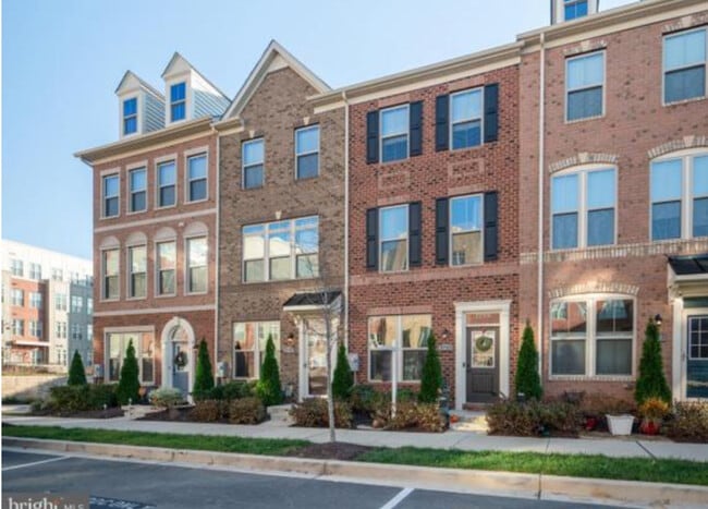 property at 3711 Jamison St NE