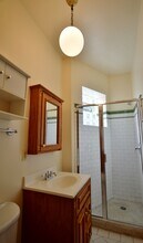 1742 W Addison St, Unit 2 in Chicago, IL - Foto de edificio - Building Photo
