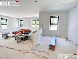 35 Hunnewell Ave, Unit 2 in Boston, MA - Building Photo