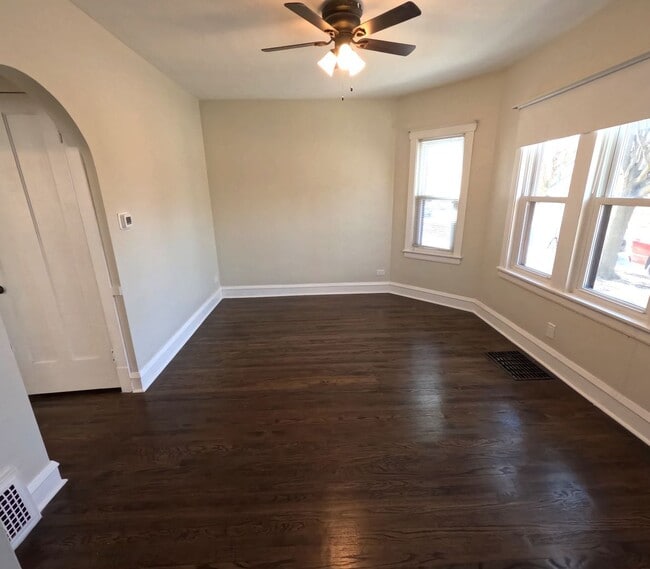 2931 N Lowell Ave in Chicago, IL - Building Photo - Building Photo