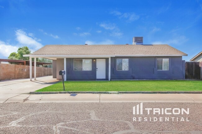property at 1949 W Chipman Rd