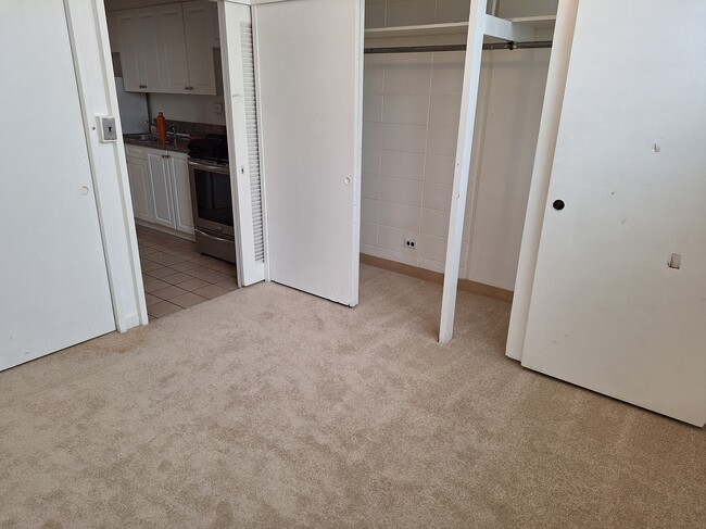 property at 1700 Makiki St