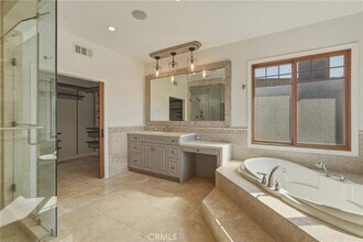 6750 Andover Ln in Los Angeles, CA - Building Photo - Building Photo