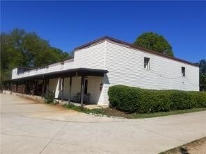 MUST SEE! 604 E Iredell Ave Mooresville, NC in Mooresville, NC - Building Photo - Primary Photo