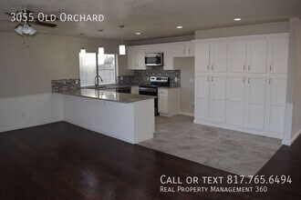 3055 Old Orchard Ln in Bedford, TX - Building Photo - Building Photo