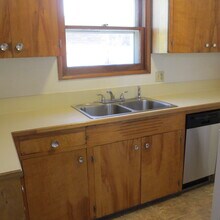 905 W 10th St, Unit 905 in The Dalles, OR - Building Photo - Building Photo