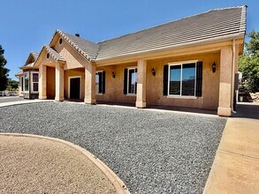 1425 S Staghorn St in Toquerville, UT - Building Photo - Building Photo