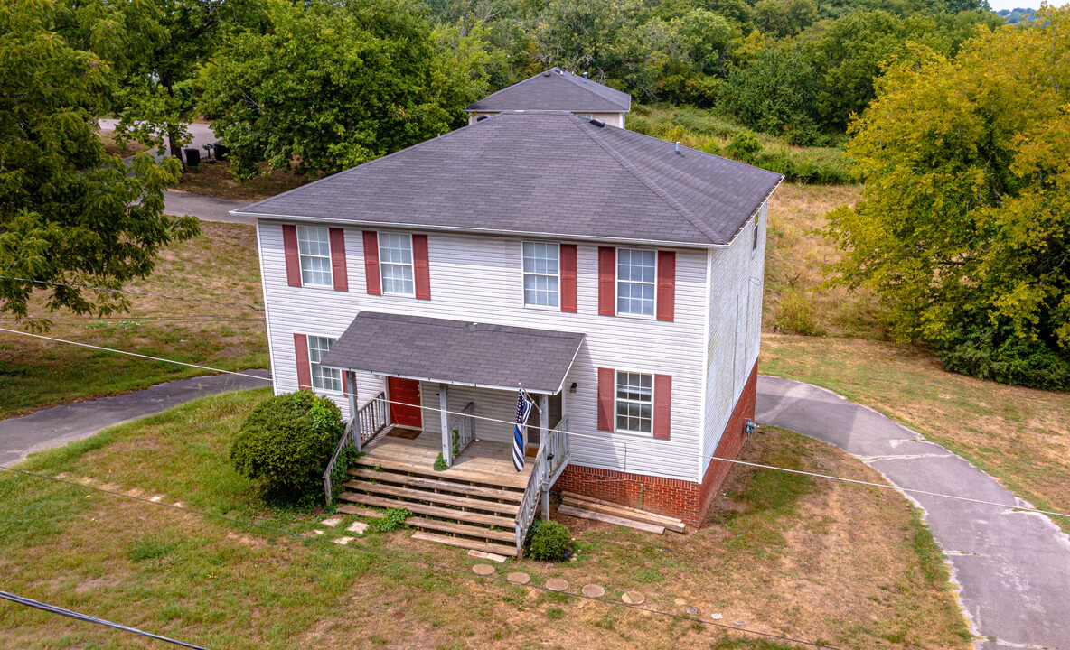 517 Sharondale Dr in Columbia, TN - Building Photo