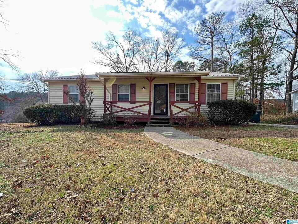 1524 7th St NW in Center Point, AL - Building Photo