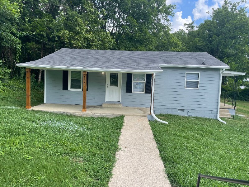 306 W 13th St in Columbia, TN - Building Photo