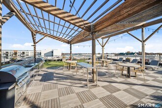 19 Day St, Unit 308 in Norwalk, CT - Building Photo - Building Photo