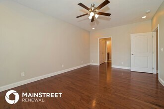 7001 Edon Hall Way in Corryton, TN - Building Photo - Building Photo