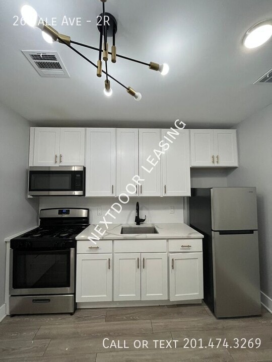 26 Yale Ave in Jersey City, NJ - Building Photo